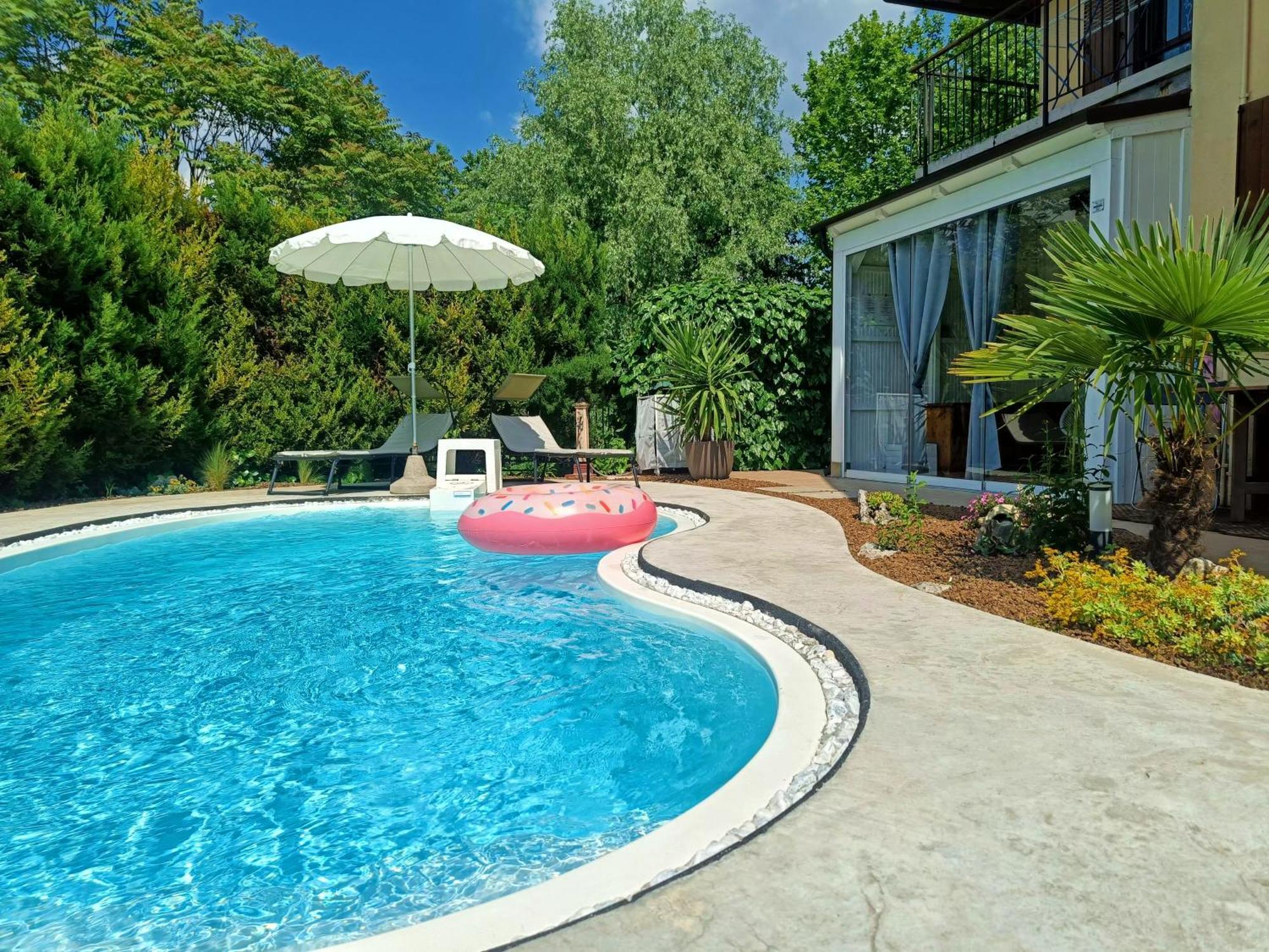 Picnic Room And Pool Castelnuovo del Garda Exterior foto